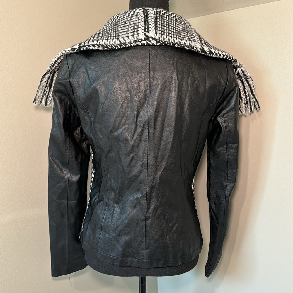 Guess Wool Blend Plaid Jacket Faux Leather Arms Fringe Trim Size Small - Picture 3 of 6